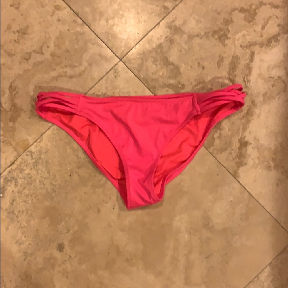 Sold‼️Swim bottoms